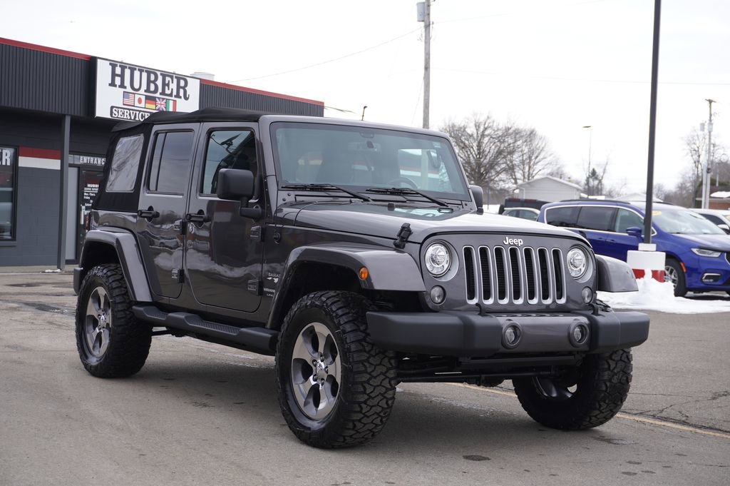 Used 2018 Jeep Wrangler Unlimited Sahara w/ Max Tow Package image 9