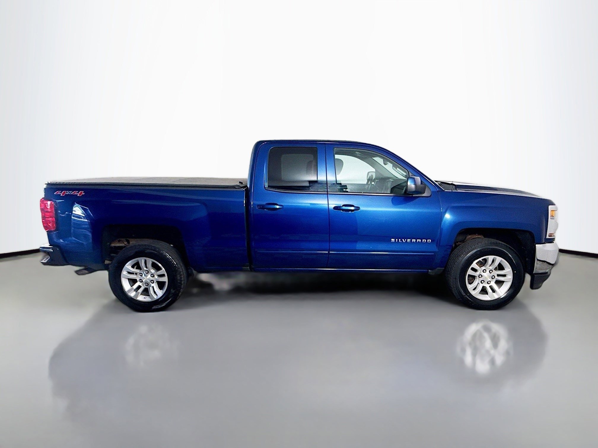 Used 2017 Chevrolet Silverado 1500 LT w/ All Star Edition image 11