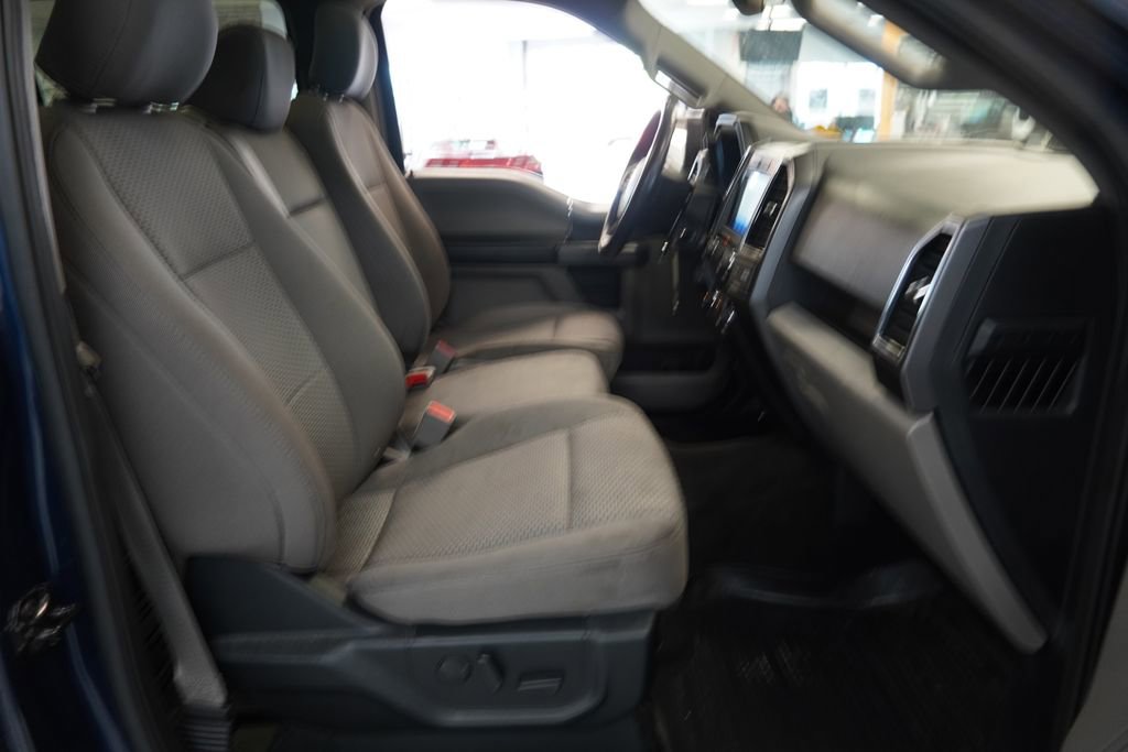 Used 2020 Ford F150 XLT w/ Equipment Group 302A Luxury AWD/4WD image 33