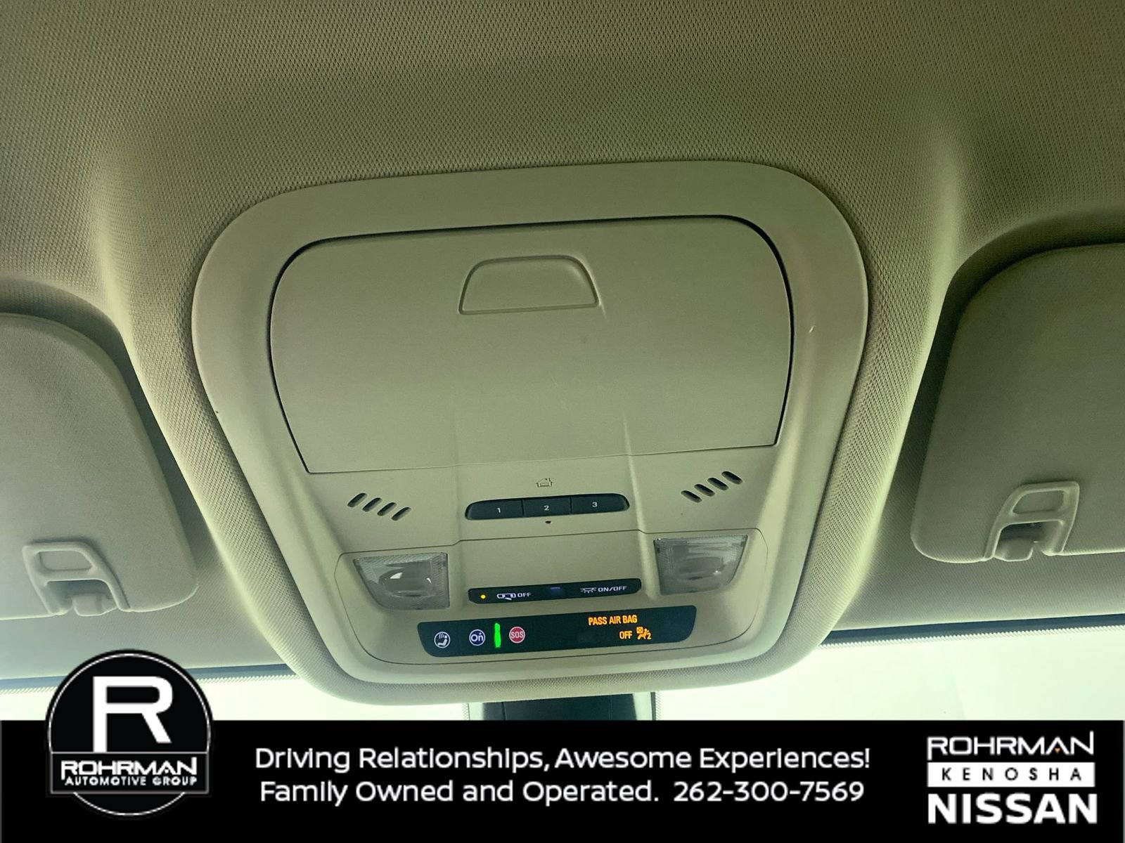 Used 2023 GMC Acadia Denali image 8