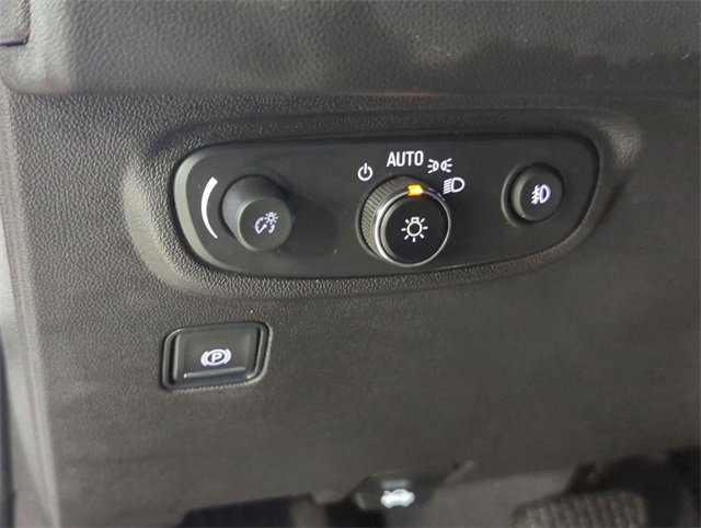 Certified 2024 GMC Terrain SLT image 18