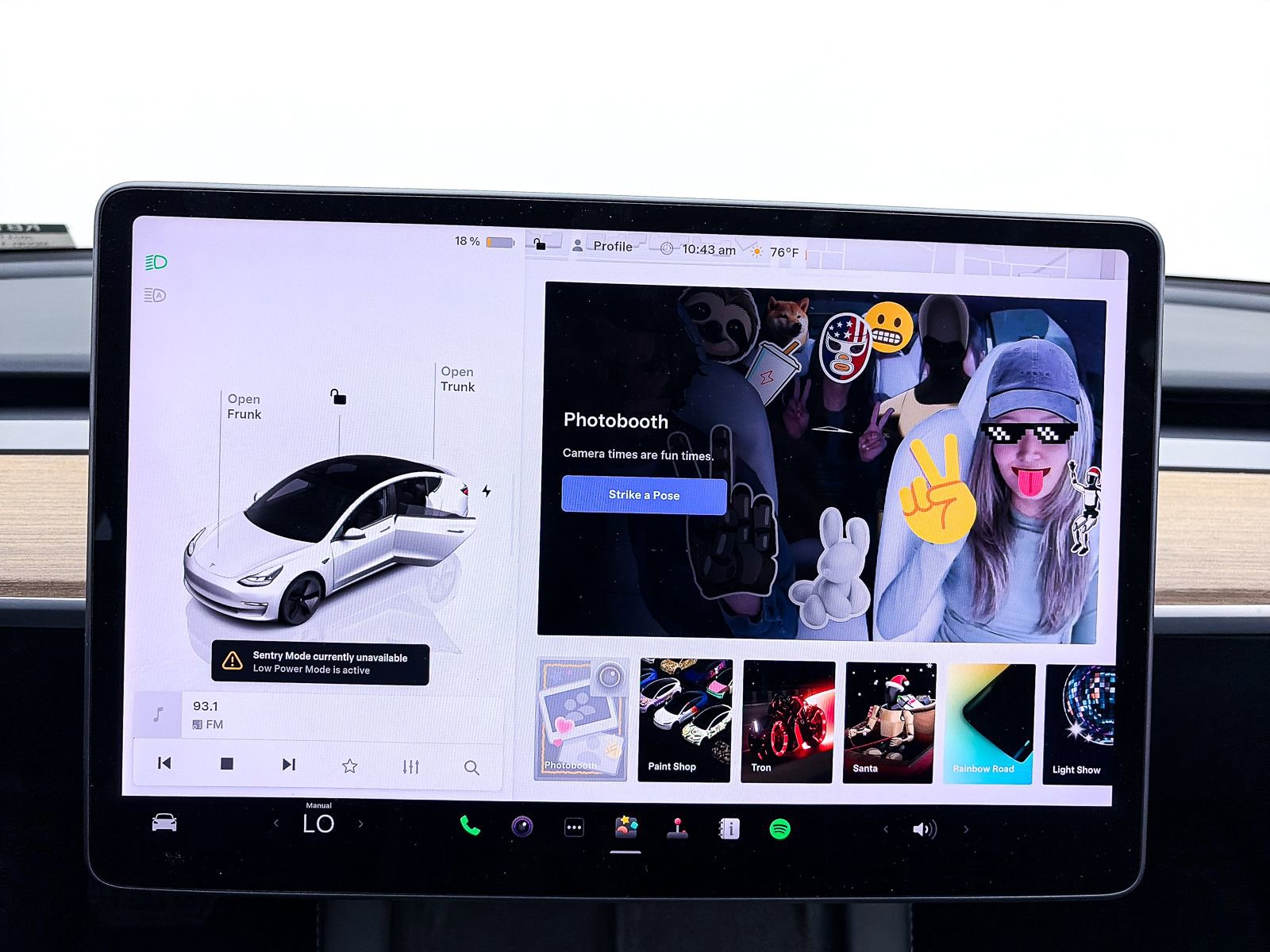 Used 2023 Tesla Model 3 Standard Range image 22