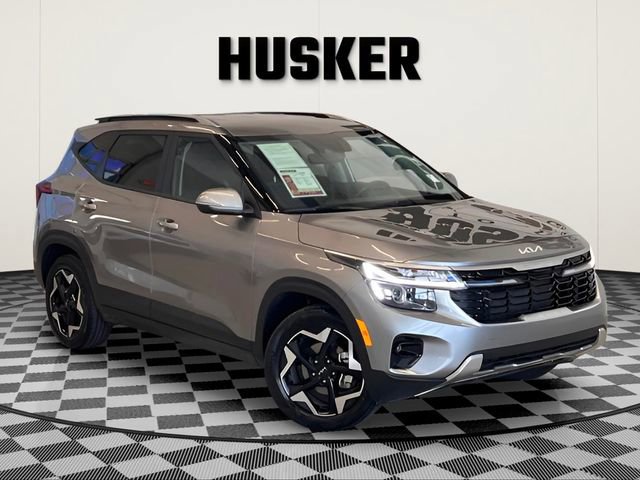 Used 2025 Kia Seltos S image 1