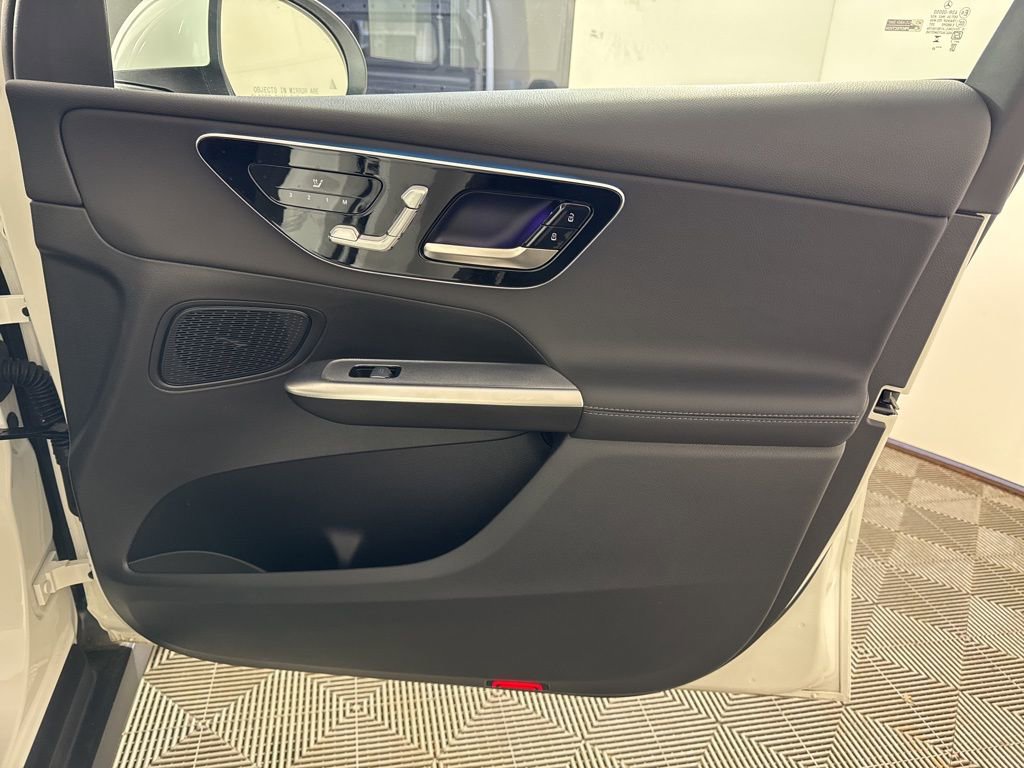 Certified 2025 Mercedes-Benz GLC 300 4MATIC image 21