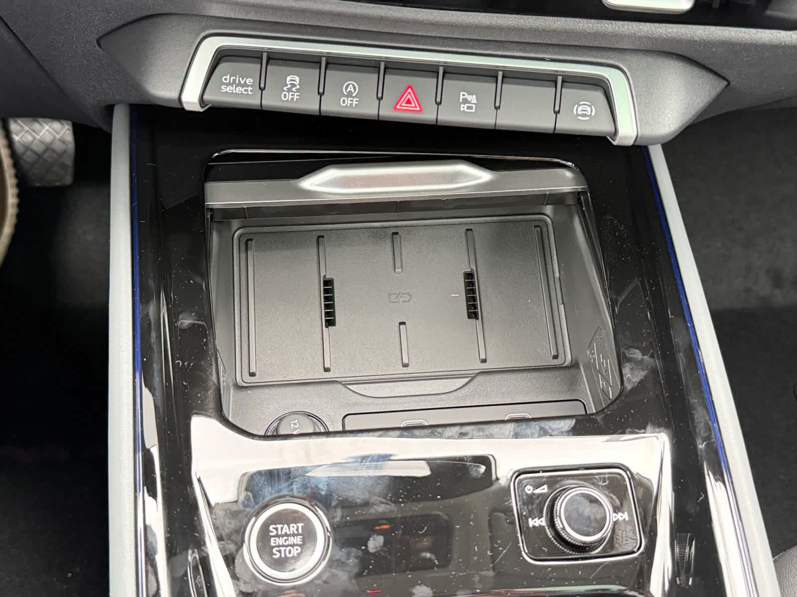 New 2026 Audi Q3 quattro 2.0T AWD/4WD image 18