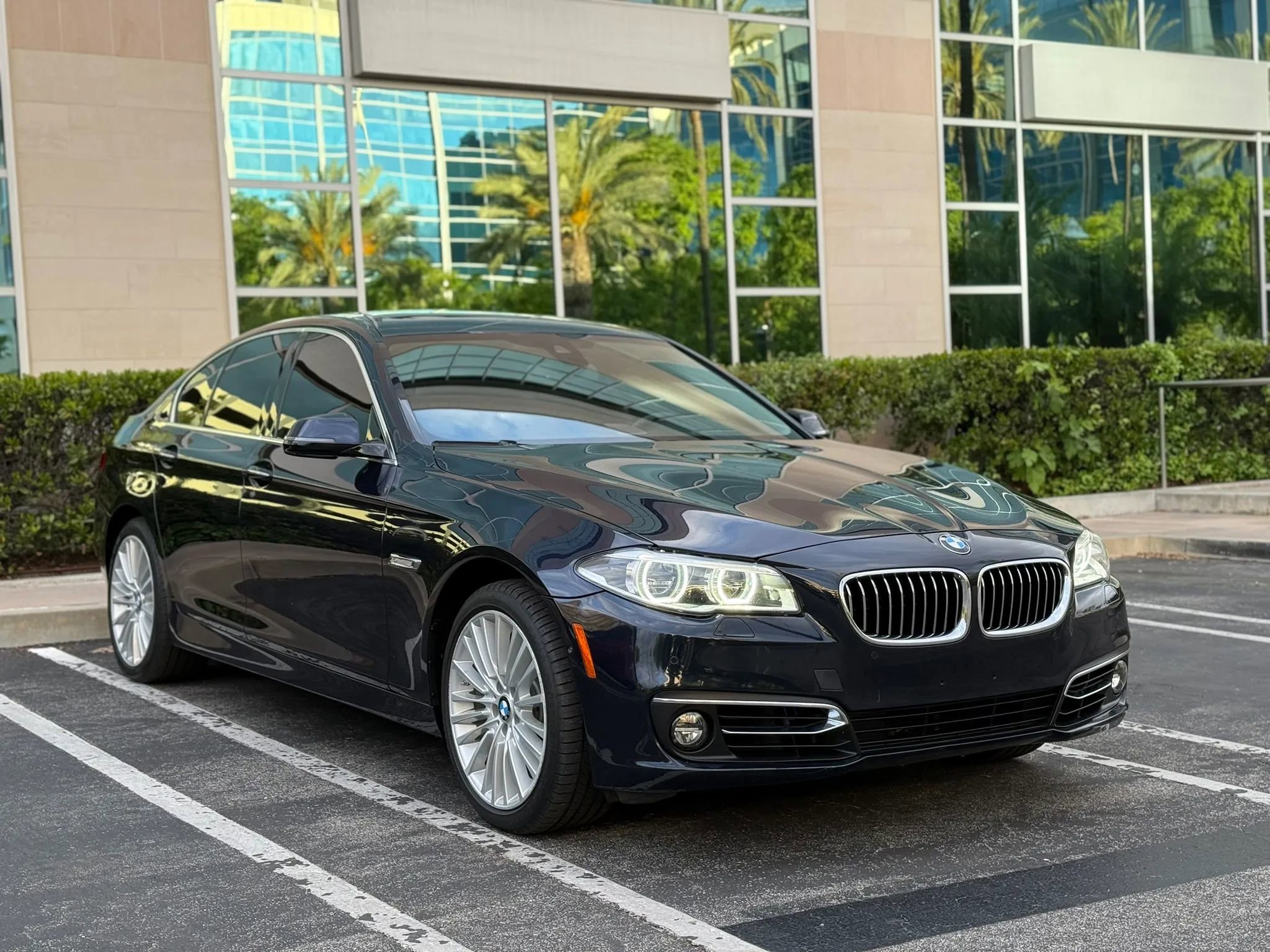 Used 2014 BMW 550i Sedan RWD image 7