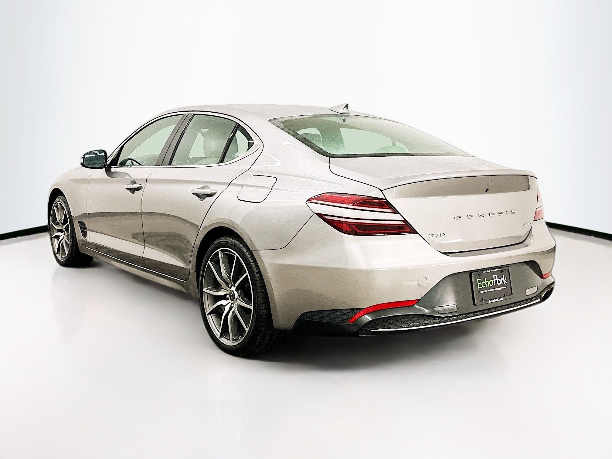 Used 2023 Genesis G70 2.0T AWD/4WD image 5
