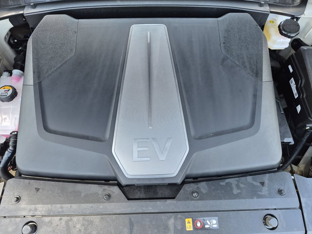 Certified 2024 Kia EV6 Light AWD/4WD image 18