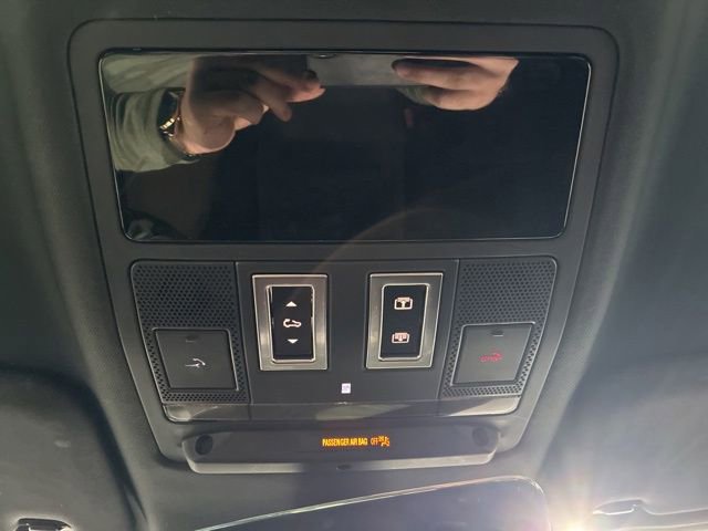 Used 2024 Land Rover Defender 110 S image 31