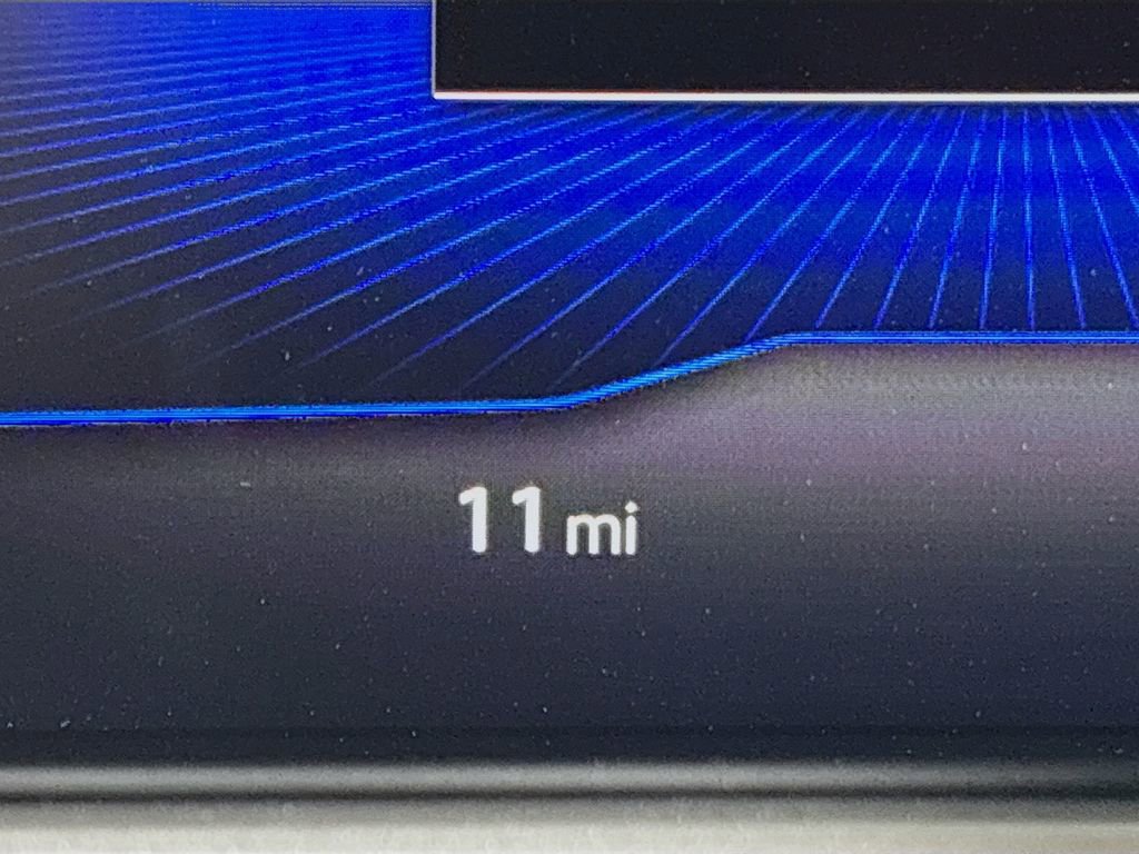 New 2025 Volkswagen Taos SE image 14