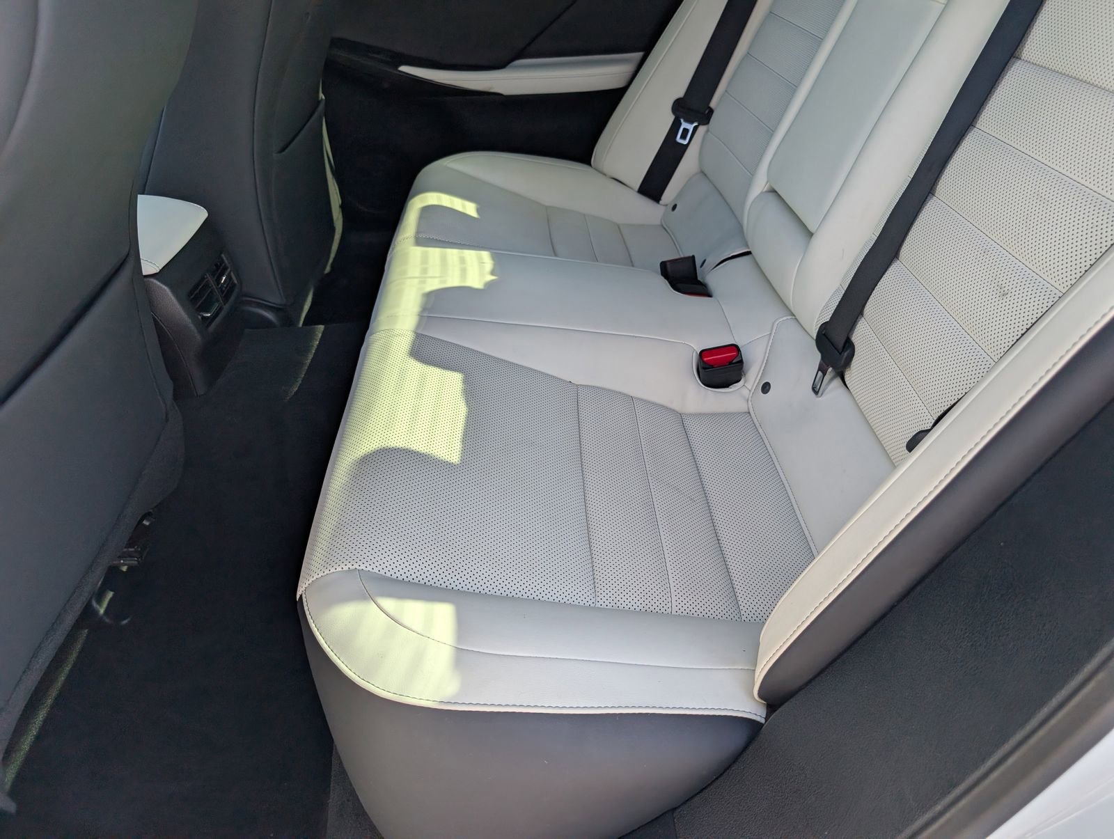 Used 2022 Lexus IS 350 F Sport RWD image 16