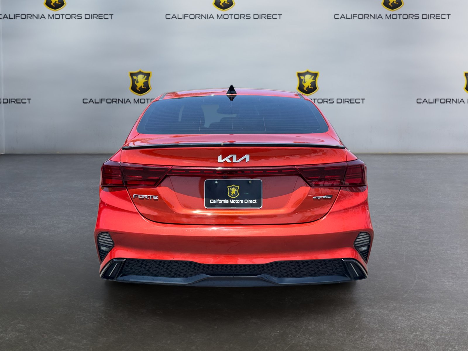 Used 2023 Kia Forte GT-Line w/ GT-Line Premium Package FWD image 4