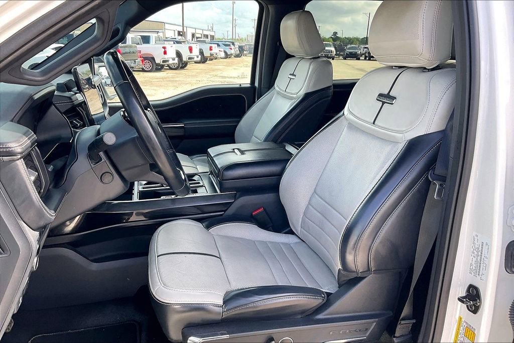 Used 2023 Ford F150 Lightning Platinum image 18