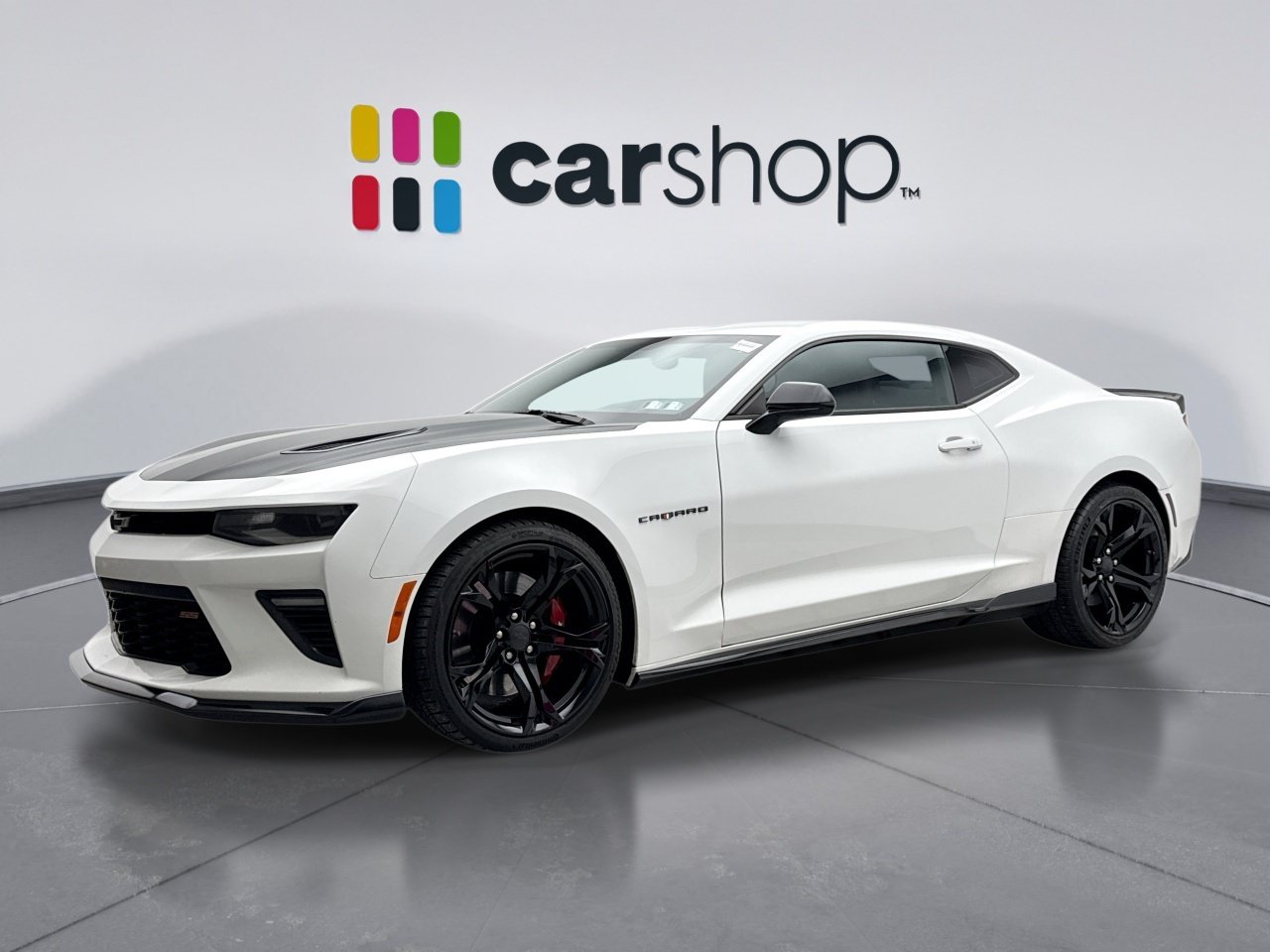 Used 2018 Chevrolet Camaro SS RWD image 1