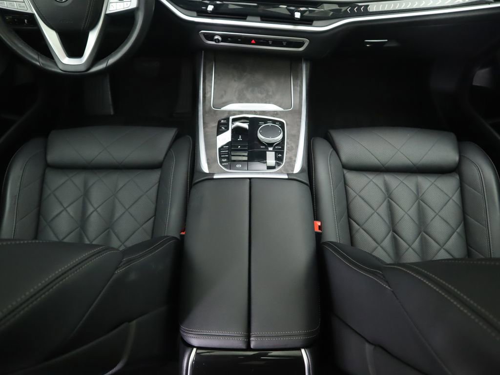 Used 2023 BMW X7 xDrive40i w/ Premium Package image 17