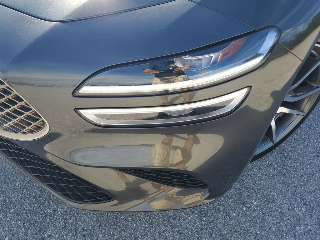 Used 2023 Genesis G70 2.0T image 16