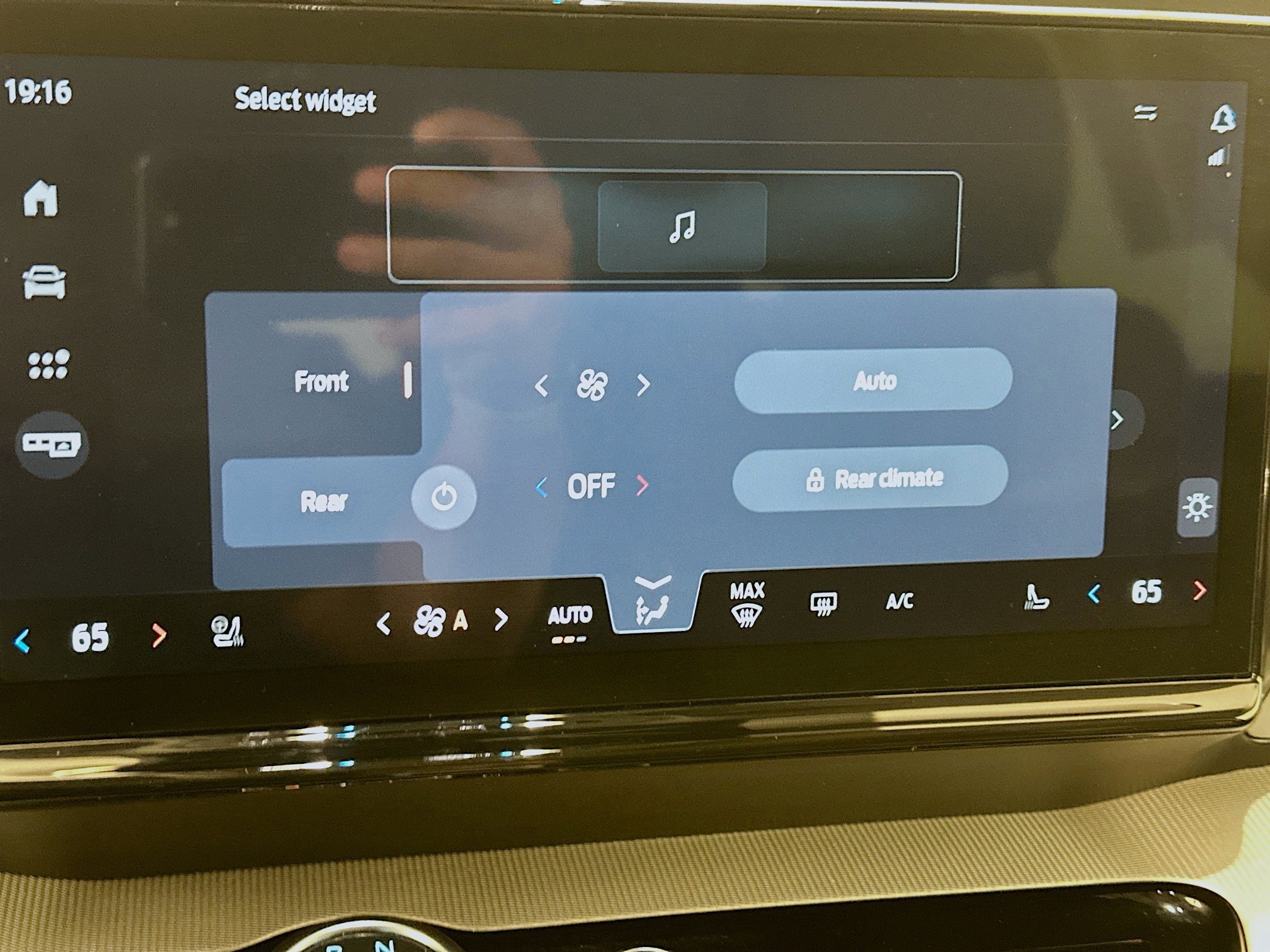 Used 2025 Ford Expedition Max Active image 24