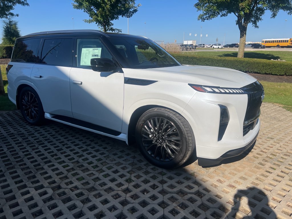 New 2027 INFINITI QX80 Autograph w/ Premium Cargo Package AWD/4WD image 7