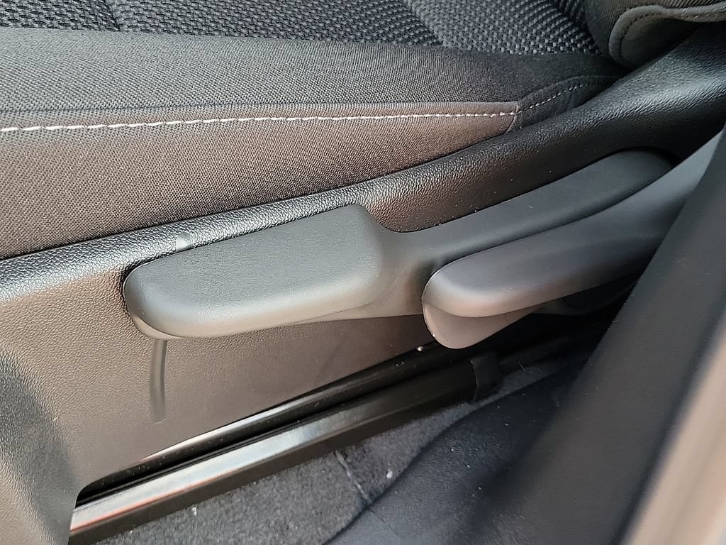 New 2026 GMC Canyon Elevation w/ Convenience Package RWD image 24
