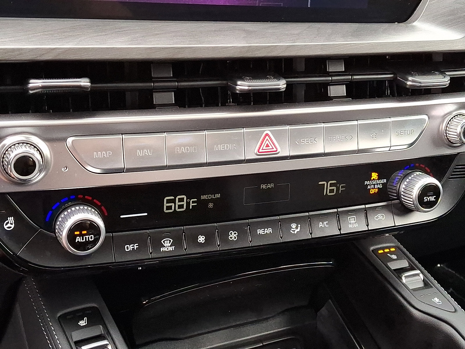 Used 2025 Kia Telluride EX X-Line AWD/4WD image 19