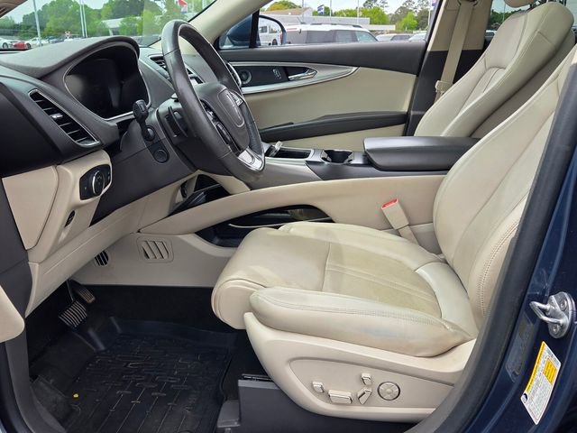 Used 2019 Lincoln Nautilus Reserve image 13