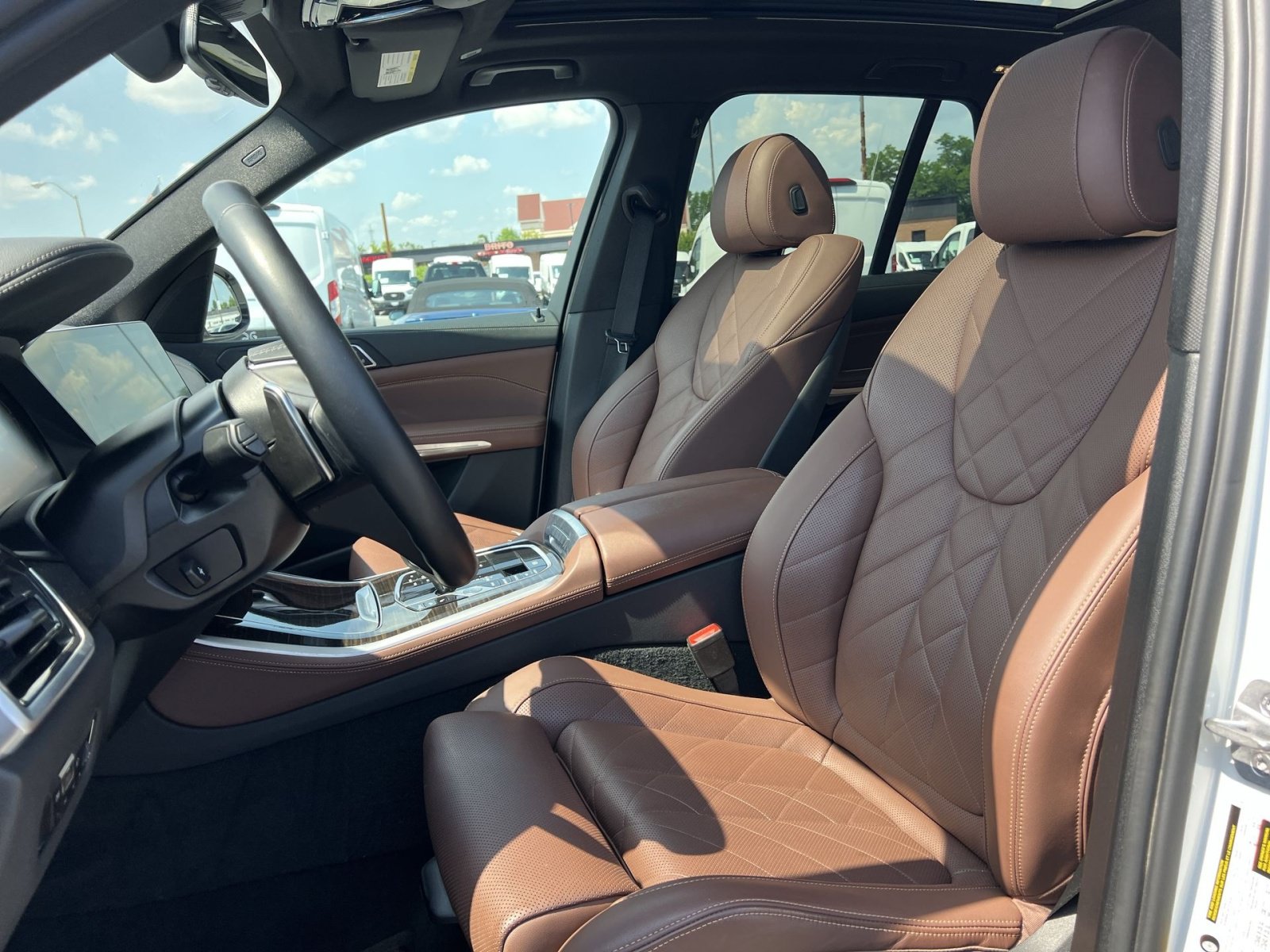 Used 2023 BMW X5 xDrive40i w/ Premium Package AWD/4WD image 13