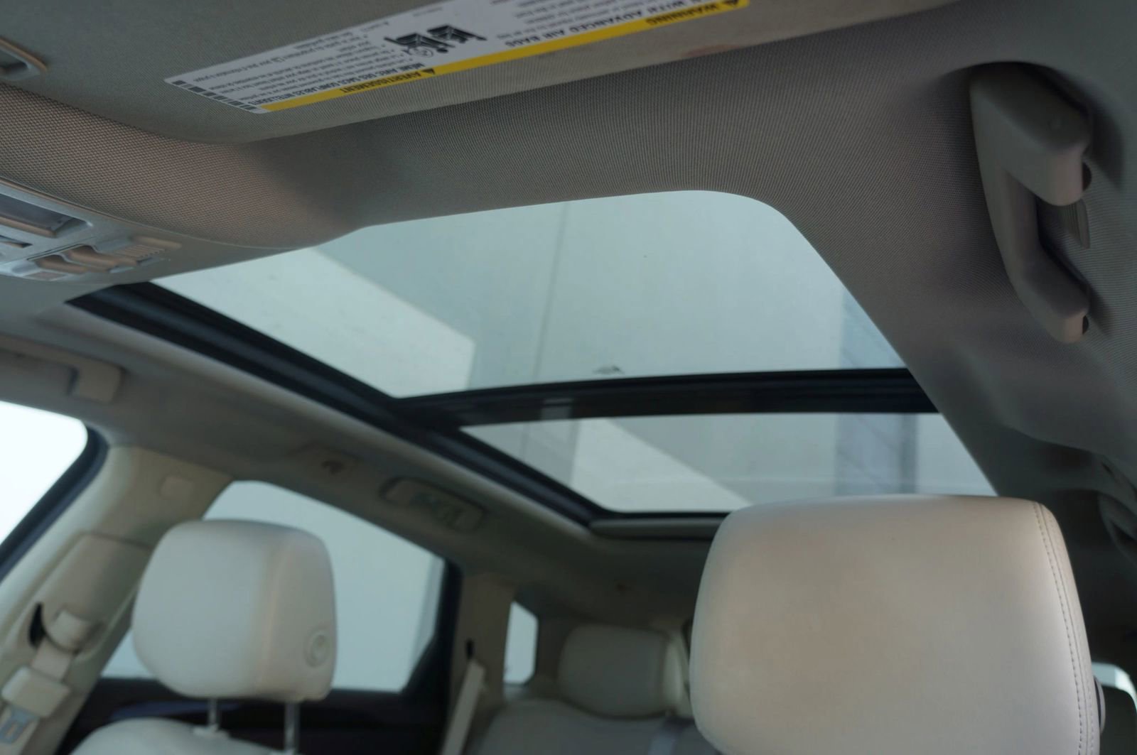 Used 2016 Cadillac SRX Luxury w/ Driver Awareness Package image 36