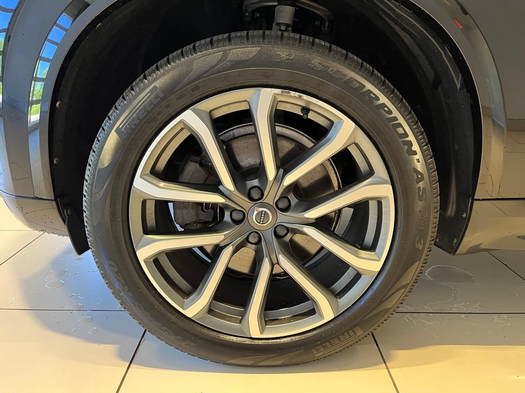 Used 2019 Volvo XC90 T6 Momentum w/ Protection Package AWD/4WD image 16