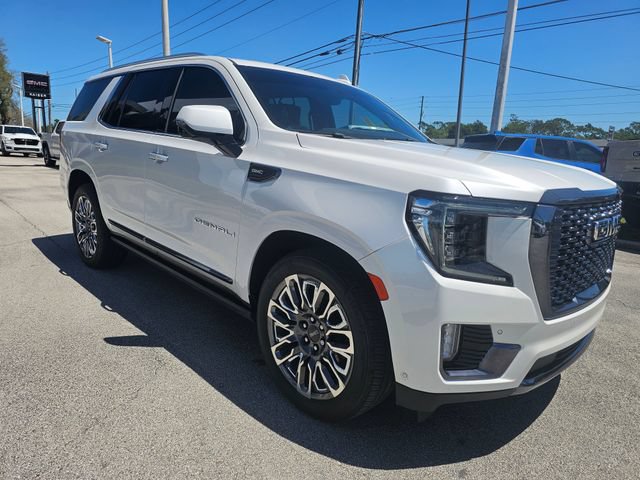 Used 2023 GMC Yukon Denali Ultimate AWD/4WD image 7