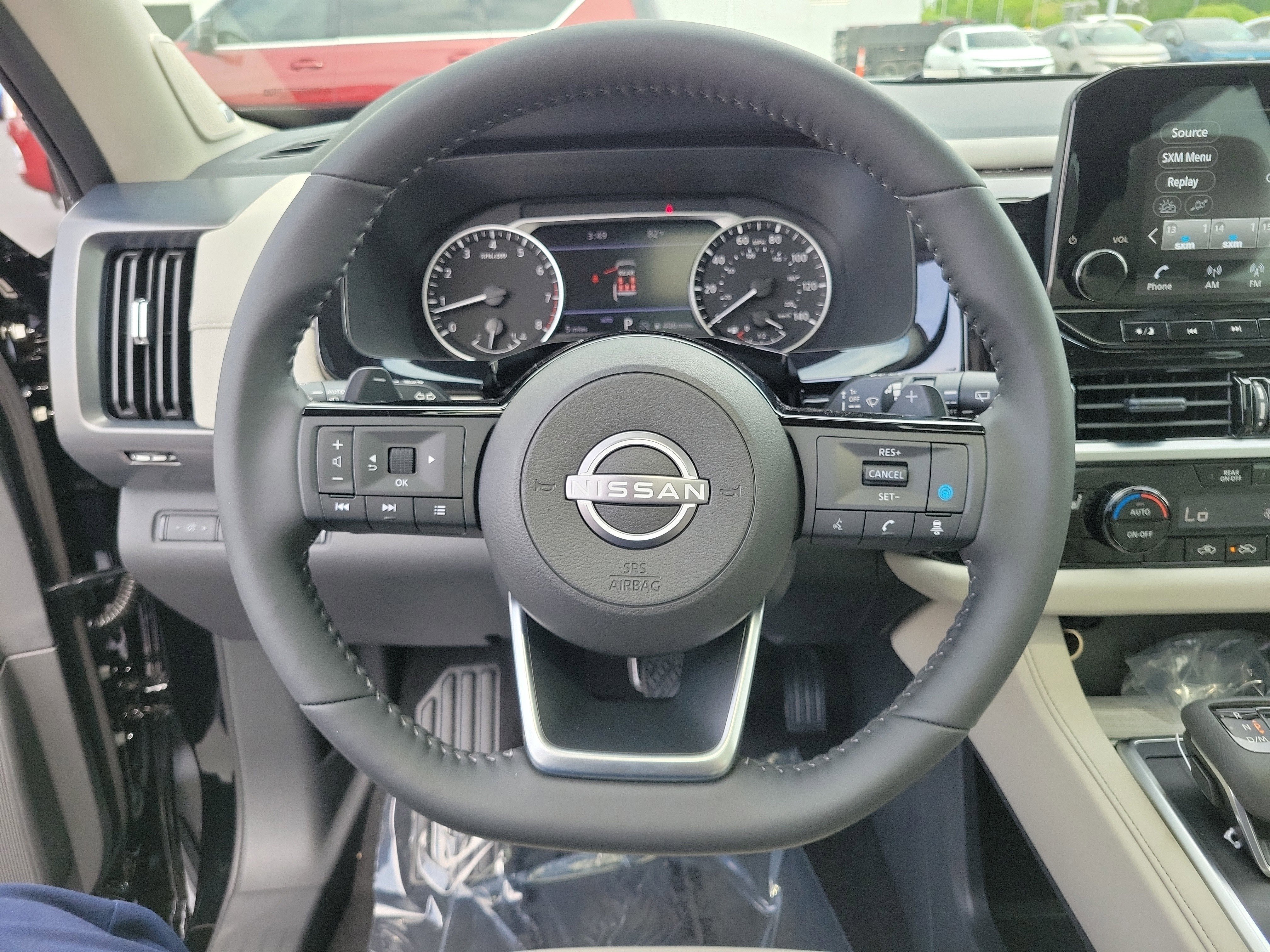 Used 2025 Nissan Pathfinder SL w/ SL Premium Package image 21