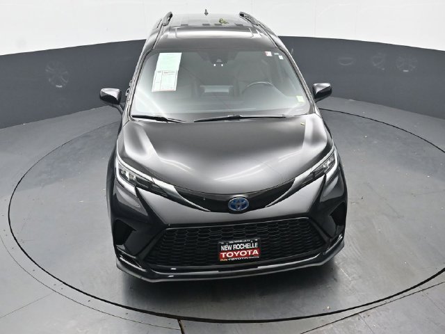 Used 2023 Toyota Sienna XSE w/ XSE Plus Package AWD/4WD image 44