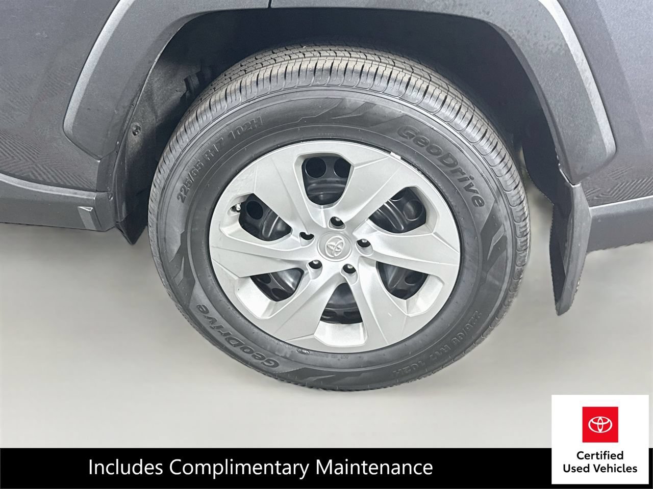Certified 2021 Toyota RAV4 LE AWD/4WD image 8