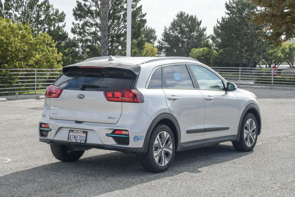 Used 2020 Kia Niro EX FWD image 7