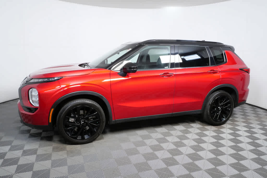 Used 2024 Mitsubishi Outlander SEL Black Edition image 25