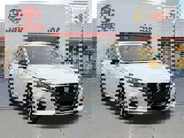 Used 2021 Nissan Altima 2.5 SR image 1