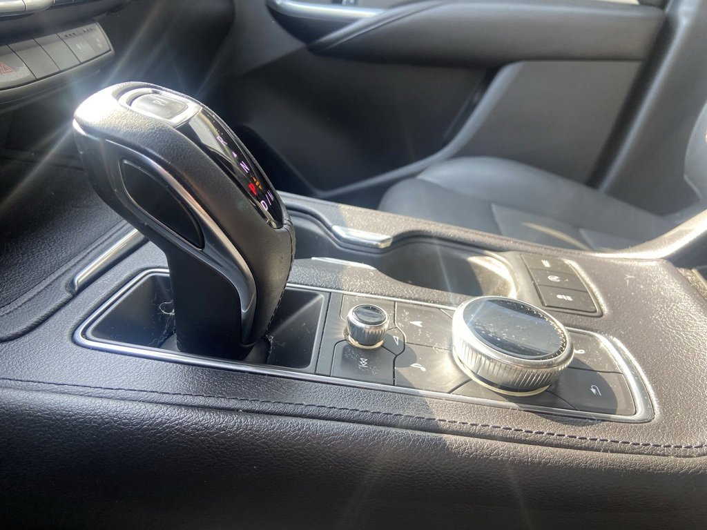 Used 2019 Cadillac XT4 Premium Luxury image 18