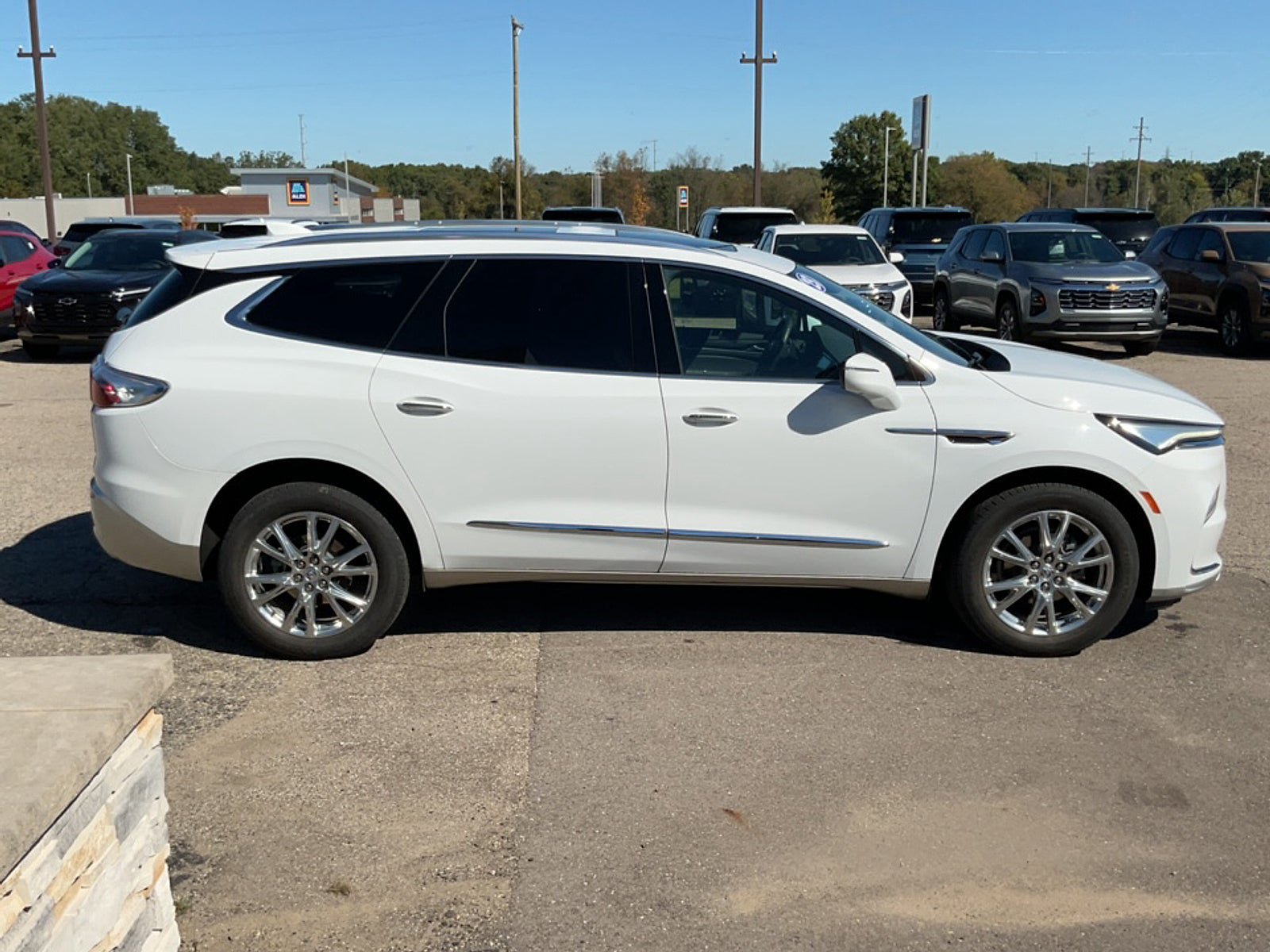 Used 2023 Buick Enclave Premium w/ Experience Buick Package AWD/4WD image 8