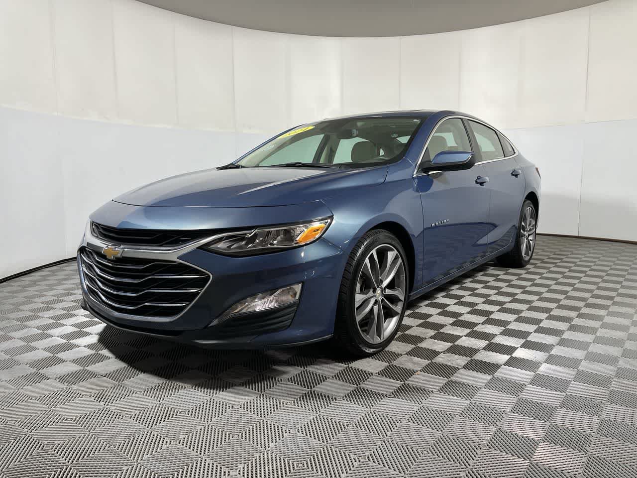 Used 2024 Chevrolet Malibu LT FWD image 4