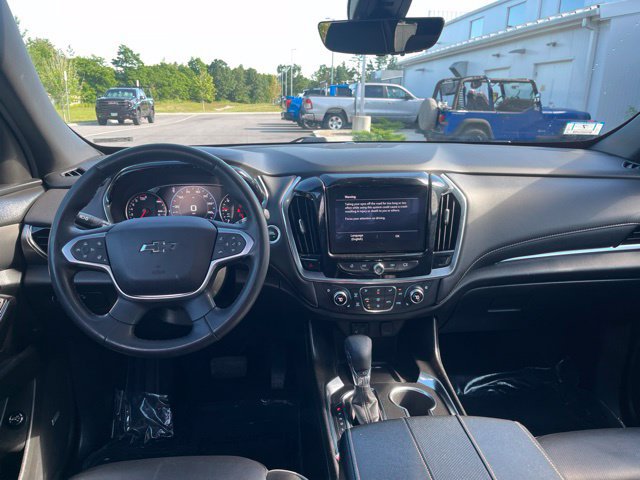 Used 2023 Chevrolet Traverse Premier w/ Redline Edition AWD/4WD image 18