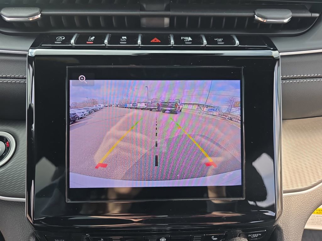 New 2025 Jeep Grand Cherokee Altitude image 23