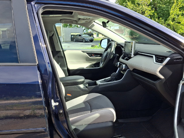 Used 2022 Toyota RAV4 XLE w/ Convenience Package AWD/4WD image 47