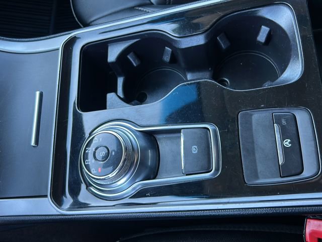 Used 2019 Ford Edge SEL w/ Equipment Group 201A image 24