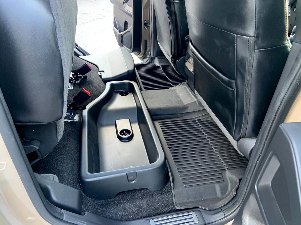 Used 2023 Nissan Frontier PRO-4X image 14
