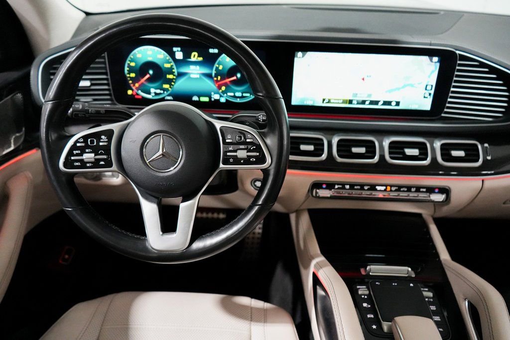 Used 2021 Mercedes-Benz GLS 580 4MATIC image 15