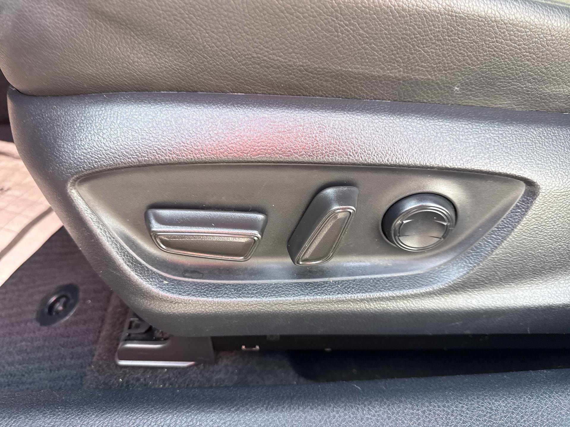 Certified 2024 Toyota Camry SE FWD image 14