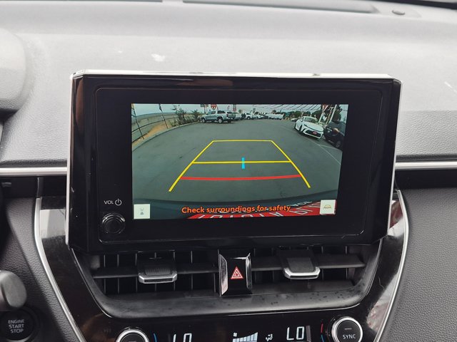 Used 2025 Toyota Corolla Cross XLE AWD/4WD image 21
