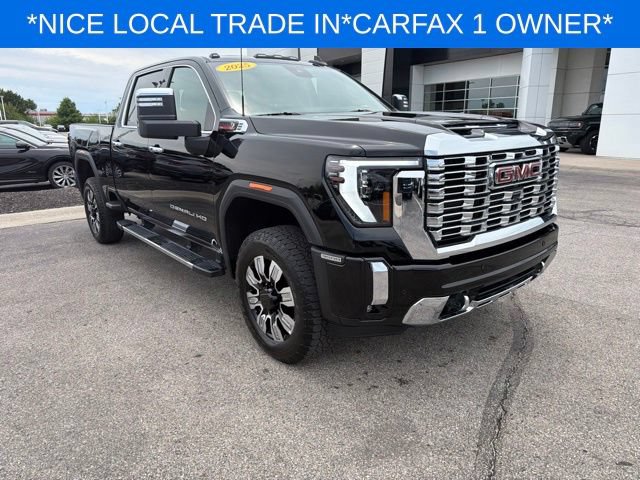 Used 2025 GMC Sierra 3500 Denali w/ Denali Reserve Package AWD/4WD image 3