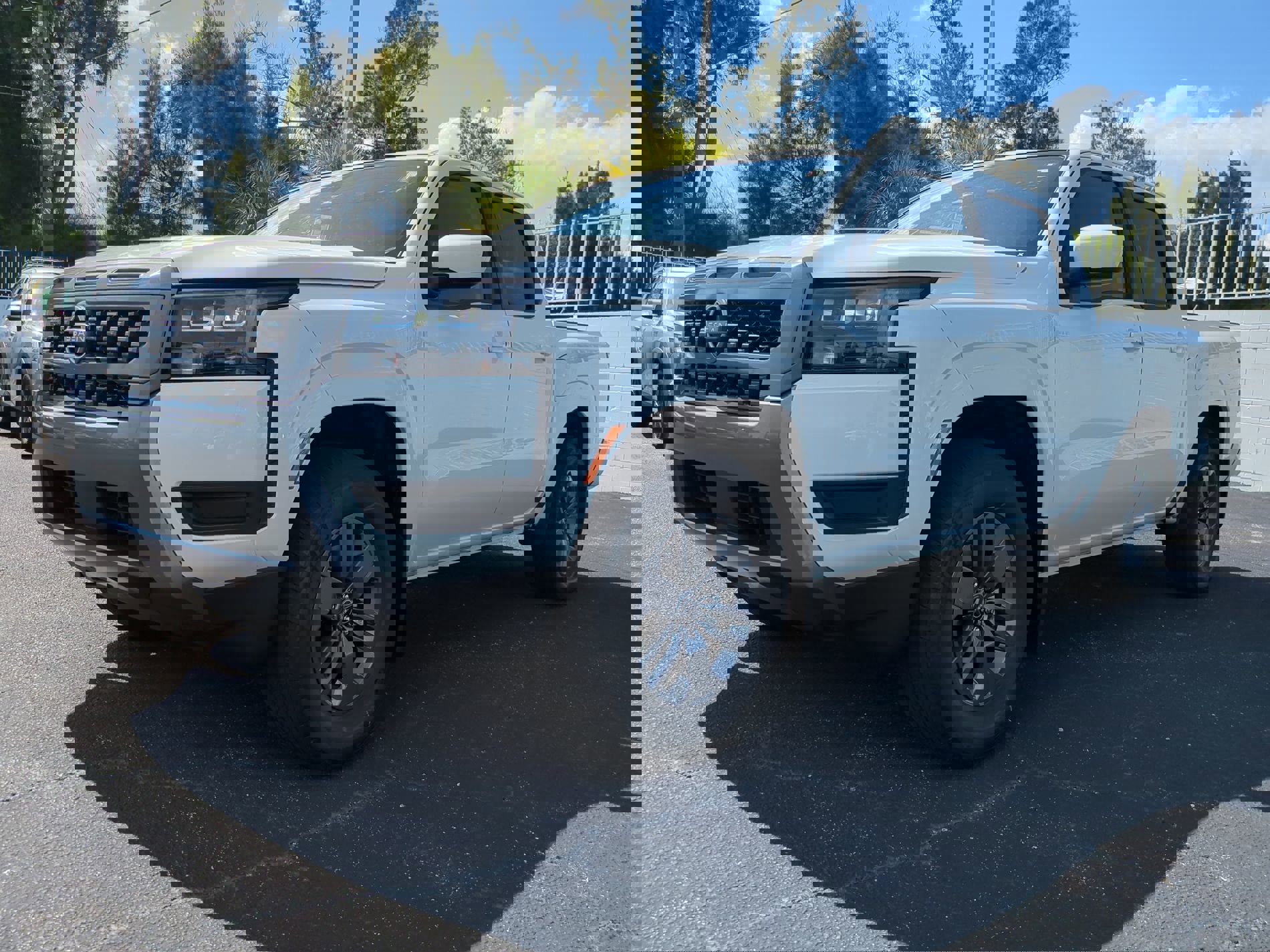 New 2026 Nissan Frontier SV w/ SV Convenience Package image 8