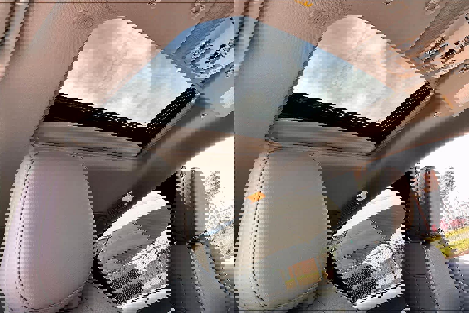 Used 2026 Toyota Sienna XLE image 14