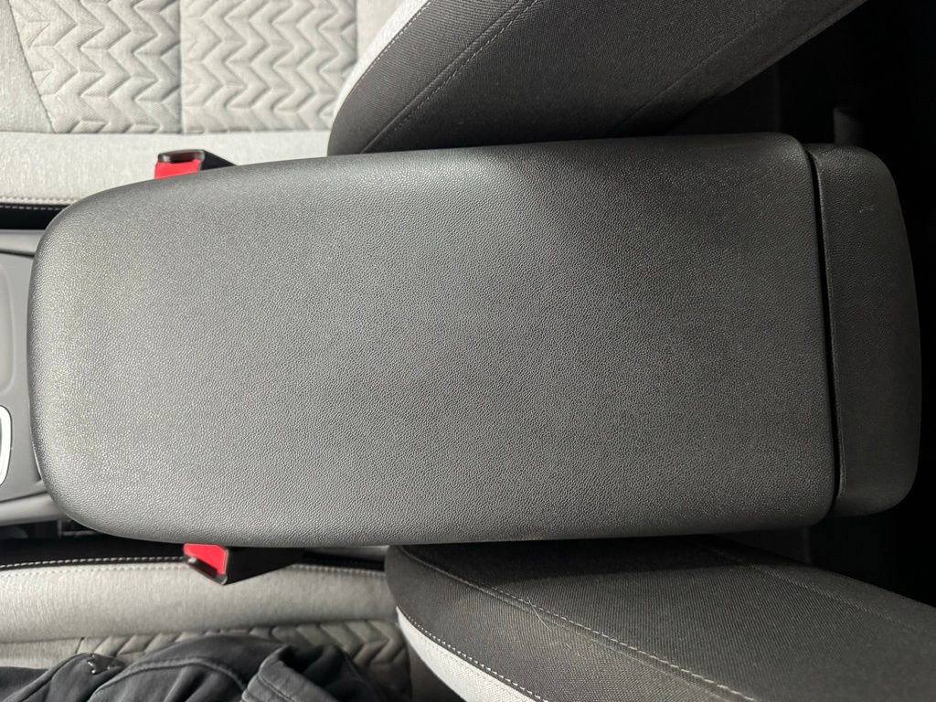 Used 2023 Chevrolet Equinox LS w/ LS Convenience Package image 26